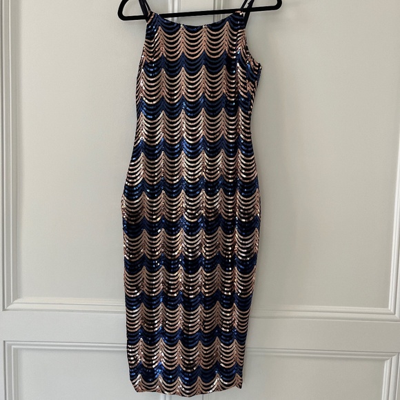 FALLING WATER SEQUIN / VELVET MIDI DRESS - Picture 2 of 5